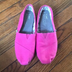 Toms size 7
